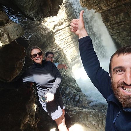 Xinaliq Khinalig Izzet'S Riverside Home Stay Dış mekan fotoğraf